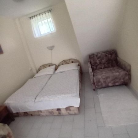 Bodahegyi Ut Apartman Zalakaros Exteriör bild